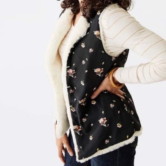 Reversible Faux Fur Matilda Jane Vest Size small - Picture 11 of 12